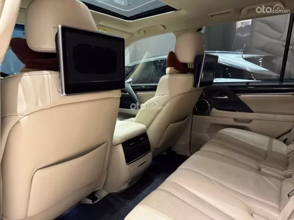 Lexus LX 570 2018 - Trắng - Mua một đời chủ