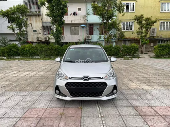 Hyundai Grand i10 Hatchback 1.2 AT 2018 - Bản đủ xe đẹp