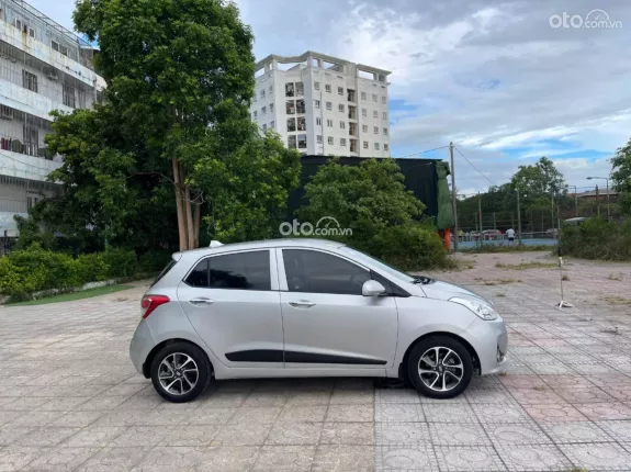 Hyundai Grand i10 Hatchback 1.2 AT 2018 - Bản đủ