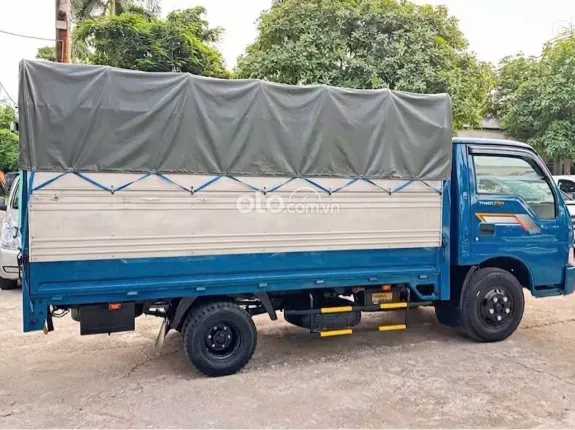 Kia K140 2016 - Bán xe k165 đời 2016, tải 2t4 thùng mui bạt, xe chính chủ chạy 11 vạn