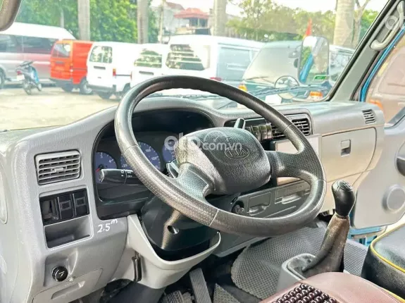 Kia K140 2016 - Bán xe k165 đời 2016, tải 2t4 thùng mui bạt, xe chính chủ chạy 11 vạn