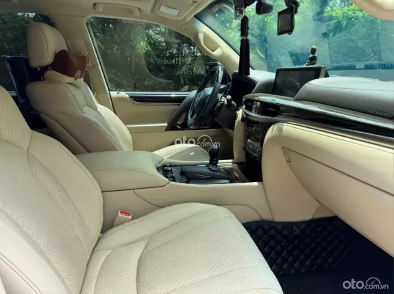 Lexus LX 570 2018 - Màu trắng Camay - 1 đời chủ
