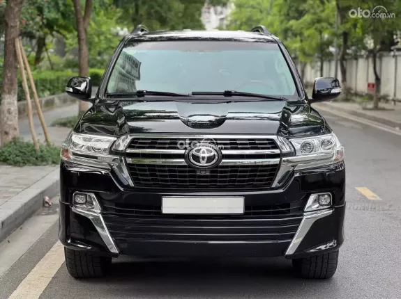 Toyota Land Cruiser 2015 - Bảo dưỡng đầy đủ tại Toyota