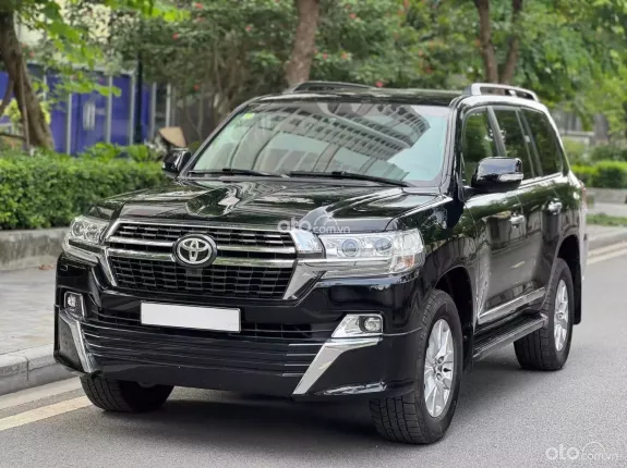 Toyota Land Cruiser 2015 - Bảo dưỡng đầy đủ tại Toyota