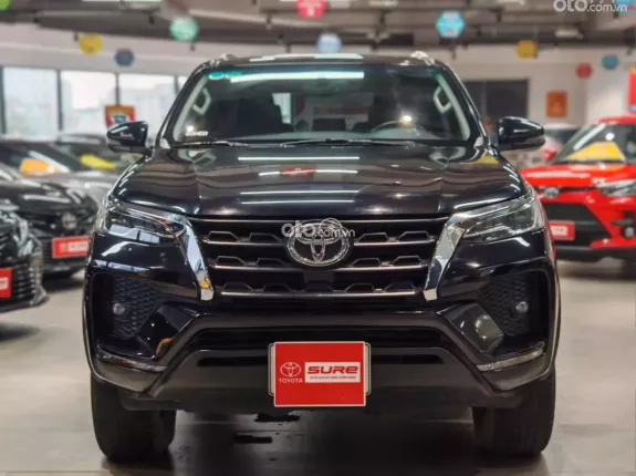 Toyota Fortuner 2.4G 4x2 AT  2022 - Xe đẹp bảo hành chính hãng