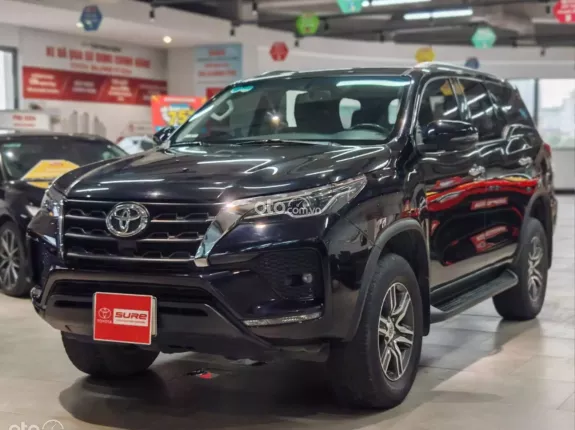 Toyota Fortuner 2.4G 4x2 AT  2022 - Xe đẹp bảo hành chính hãng