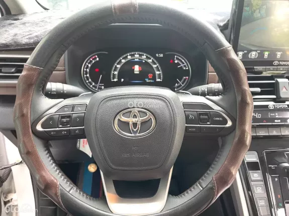 Toyota Innova Cross Xăng 2024 - Odo 5.6v Bh chính hãng