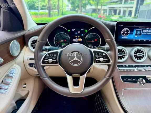 Mercedes-Benz C200 Exclusive 2020 - C200 Exclusive 2020
