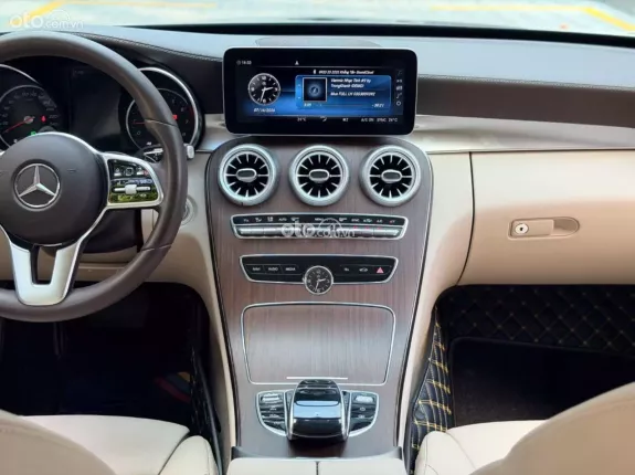 Mercedes-Benz C200 Exclusive 2020 - C200 Exclusive 2020