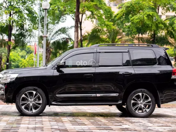 Toyota Land Cruiser VX 4.6 V8 2019 - Toyota Land Cruiser VX 4.6 V8 2019