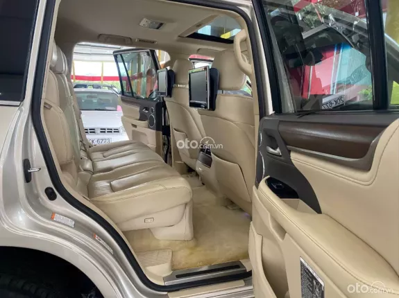 Lexus LX 570 Super Sport 2016 - Lướt 8 vạn, Full lịch sử hãng, đẳng cấp vượt thời gian