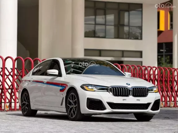 BMW 530i M Sport 2021 - BAO ĐẬU BANK 70-90% (Ib Zalo tư vấn trực tiếp 24/7)