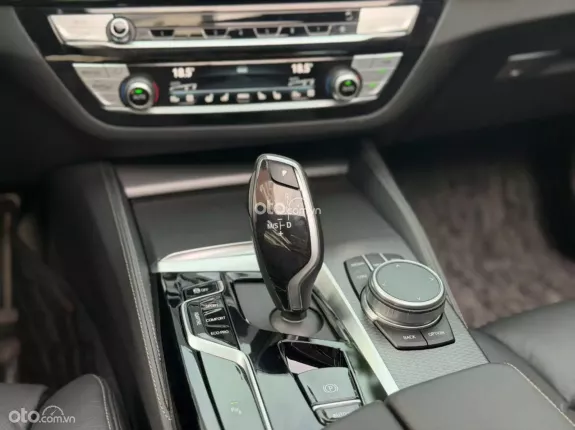 BMW 530i M Sport 2021 - BAO ĐẬU BANK 70-90% (Ib Zalo tư vấn trực tiếp 24/7)
