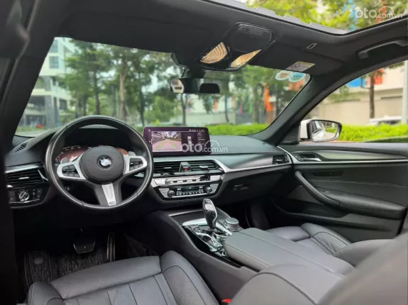 BMW 530i M Sport 2021 - BAO ĐẬU BANK 70-90% (Ib Zalo tư vấn trực tiếp 24/7)