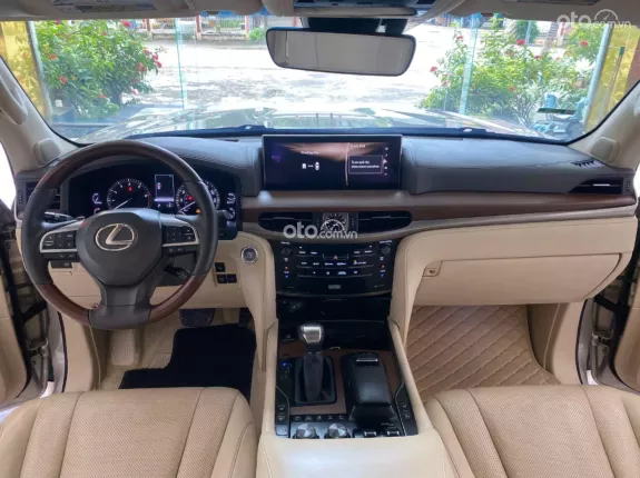 Lexus LX 570 Super Sport 2016 - Lướt 8 vạn, Full lịch sử hãng, đẳng cấp vượt thời gian