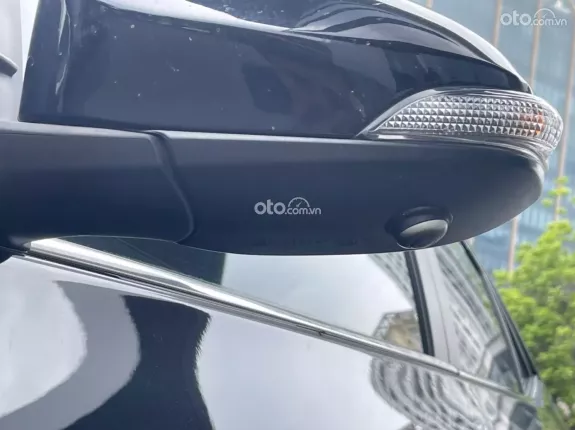 Toyota Corolla Altis 1.8G CVT 2017 - Odo 7.8v km như mới