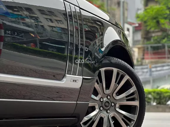 Land Rover Range Rover Autobiography LWB 5.0 2014 - Xe màu đen nộ thất nâu