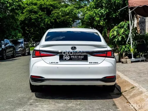 Lexus ES 250 2022 - SANG TRỌNG CHUẨN DOANH NHÂN