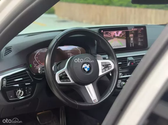 BMW 530i M Sport 2021 - BMW 530i M-Sport 2021