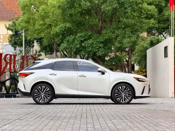 Lexus RX 350 Luxury 2025 - Xe trắng nội thất nâu, giá cực tốt