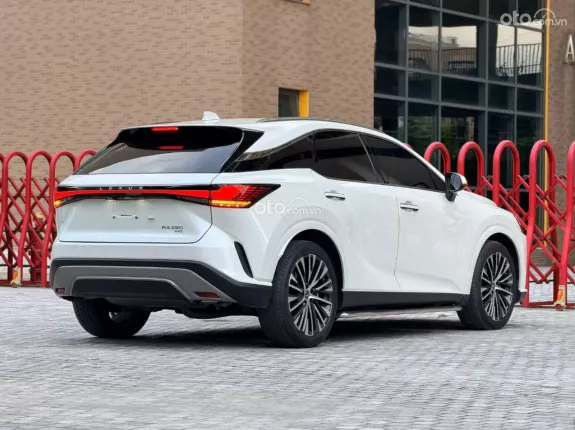 Lexus RX 350 Luxury 2025 - Xe trắng nội thất nâu, giá cực tốt