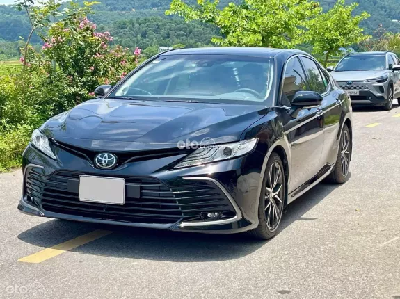 Toyota Camry 2.0Q 2022 - Chuẩn 1.7v sơn zin cả xe