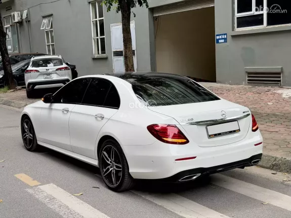 Mercedes-Benz E300 AMG 2020 - E300 AMG 2020