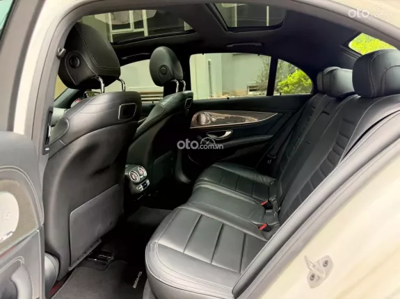Mercedes-Benz E300 AMG 2020 - E300 AMG 2020