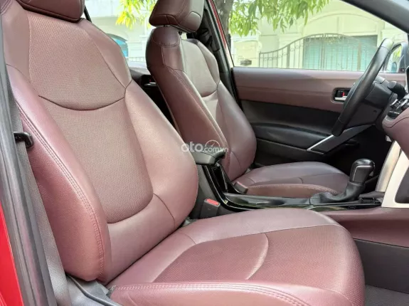 Toyota Corolla Cross 1.8 V  2021 - Xe gia đình rộng rãi, đầy đủ tính năng an toàn