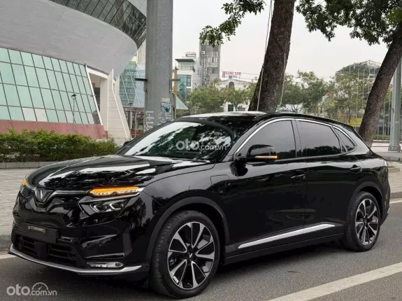 VinFast VF8 Plus 2023 - XE HOT CÓ SẴN GIAO NGAY!!