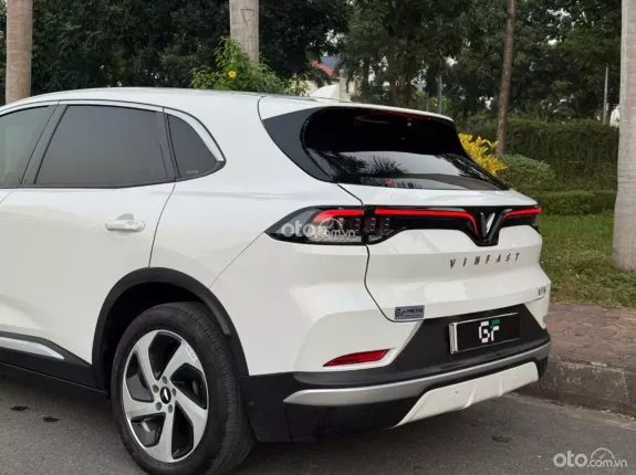 VinFast VF8 Eco 2022 - Xe zin, không lỗi, máy số zin