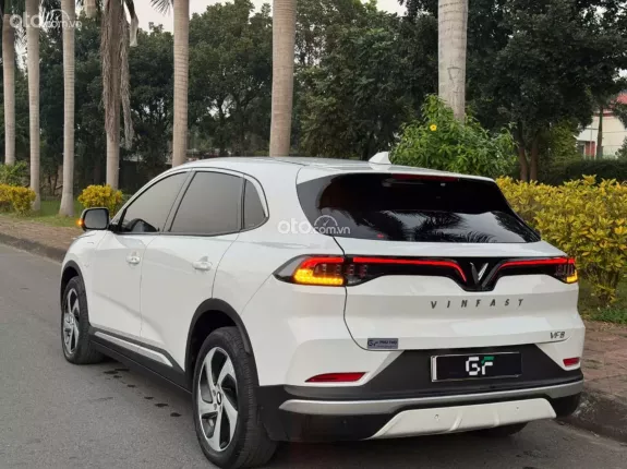 VinFast VF8 Eco 2022 - Xe zin, không lỗi, máy số zin