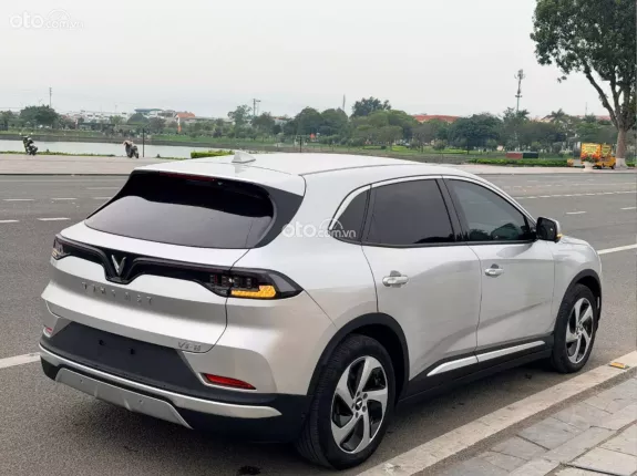 VinFast VF8 Eco 2023 - Xe zin, không lỗi, máy số zin