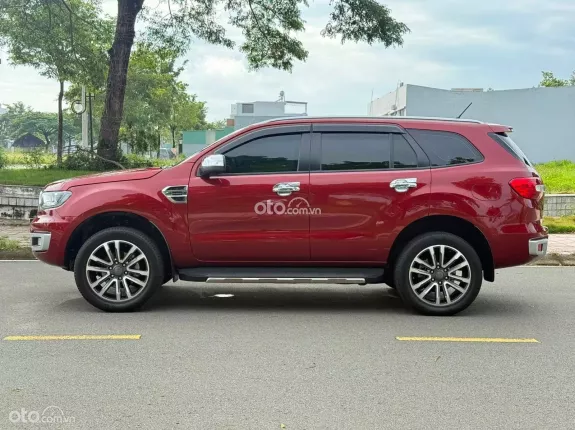 Ford Everest 2.0L ST5 6AT 2WD Titanium 2020 - Máy dầu bền bỉ, vận hành đầm chắc, cực kì tiết kiệm nhiên liệu