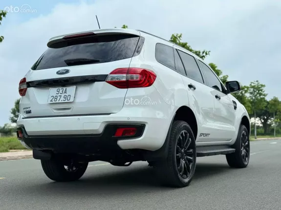 Ford Everest Sport 2.0 AT 4x2 2021 - Bản Sport năng động, mạnh mẽ. Hỗ trợ góp ngân hàng nhanh chóng