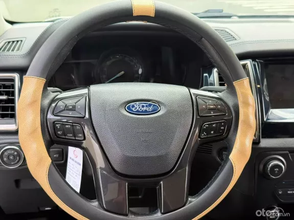 Ford Everest Sport 2.0 AT 4x2 2021 - Bản Sport năng động, mạnh mẽ. Hỗ trợ góp ngân hàng nhanh chóng