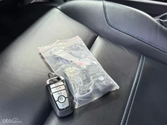 Ford Everest Sport 2.0 AT 4x2 2021 - Bản Sport năng động, mạnh mẽ. Hỗ trợ góp ngân hàng nhanh chóng