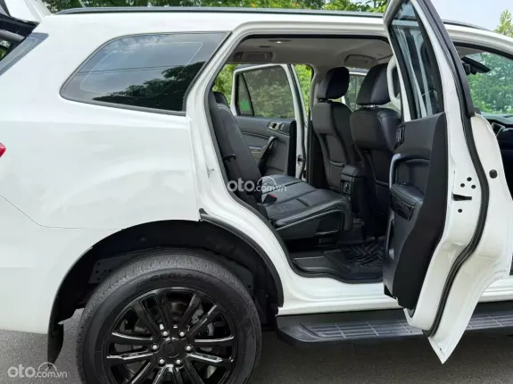 Ford Everest Sport 2.0 AT 4x2 2021 - Bản Sport năng động, mạnh mẽ. Hỗ trợ góp ngân hàng nhanh chóng