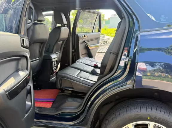Ford Everest 2.0L ST5 10AT 4x4 Titanium 2021 - Máy dầu tiết kiệm, Gầm cao, Hỗ trợ góp ngân hàng nhanh chóng