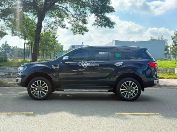 Ford Everest 2.0L ST5 10AT 4x4 Titanium 2021 - Máy dầu tiết kiệm, Gầm cao, Hỗ trợ góp ngân hàng nhanh chóng