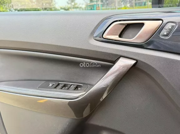 Ford Everest Sport 2.0 AT 4x2 2021 - Bản Sport năng động, mạnh mẽ. Hỗ trợ góp ngân hàng nhanh chóng