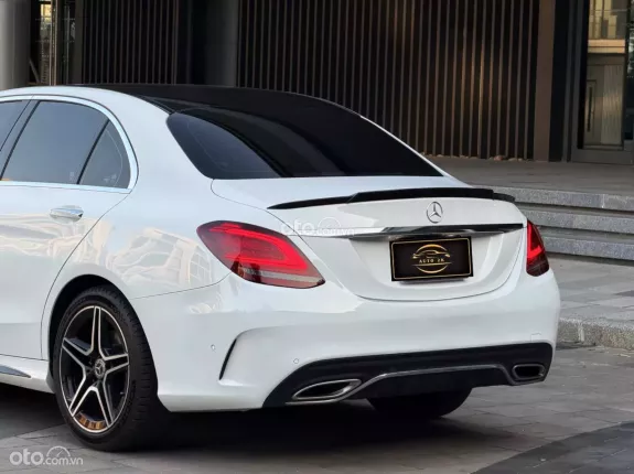 Mercedes-Benz C180 AMG 2020 - Up full C300 lướt 64k km cực nét