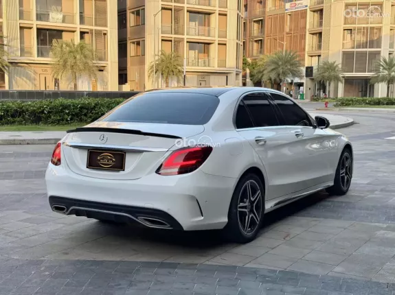 Mercedes-Benz C180 AMG 2020 - Up full C300 lướt 64k km cực nét