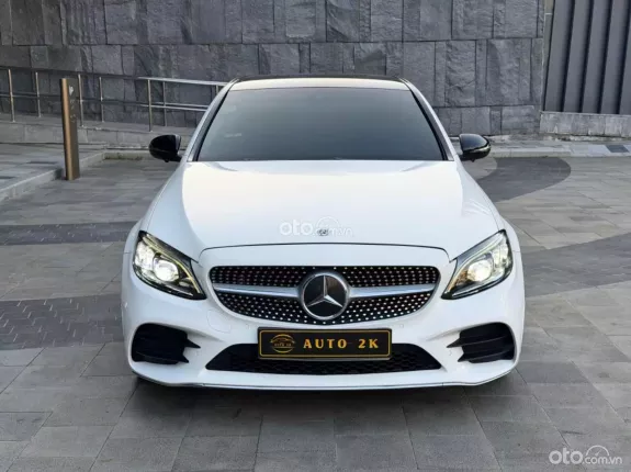 Mercedes-Benz C180 AMG 2020 - Up full C300 lướt 64k km cực nét