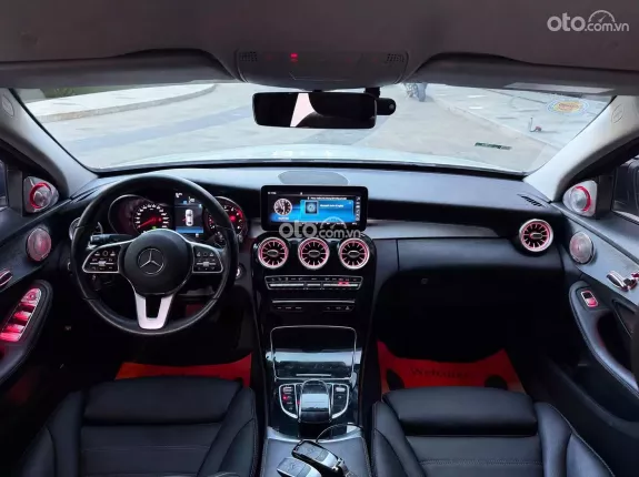 Mercedes-Benz C180 AMG 2020 - Up full C300 lướt 64k km cực nét
