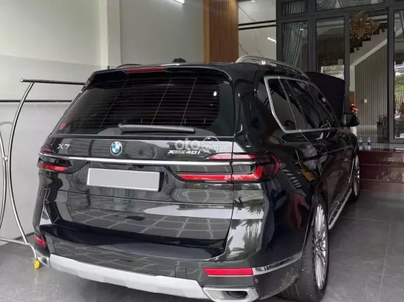 BMW X7 xDrive40i Pure Excellence 2023 - BMW X7 xDrive40i Pure Excellence 2024