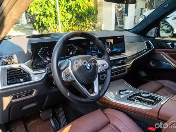 BMW X7 xDrive40i Pure Excellence 2023 - BAO ĐẬU BANK 70-90% (Ib Zalo tư vấn trực tiếp 24/7)