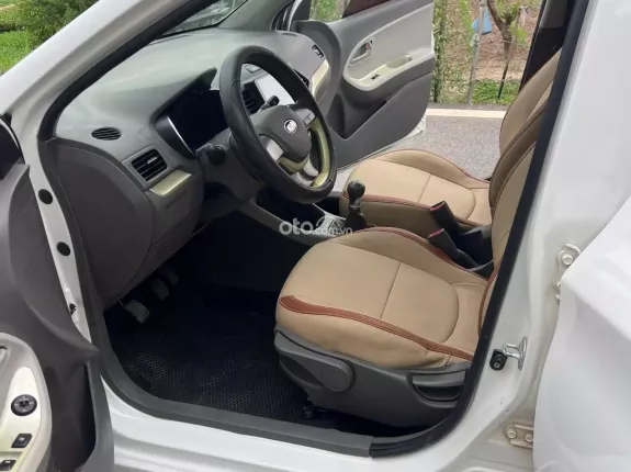 Kia Morning 1.25 MT 2019 - KIA MORNING 1.25 base MT đời 2019 Xe đẹp. Máy số keo chỉ zin. Nội ngoại thất đẹp. Bao hồ sơ Lốp đẹp,