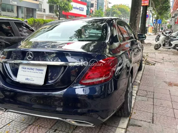Mercedes-Benz C250 Exclusive 2017 - Động cơ Turbo tăng áp mạnh mè, nội thất bọc da cao cấp