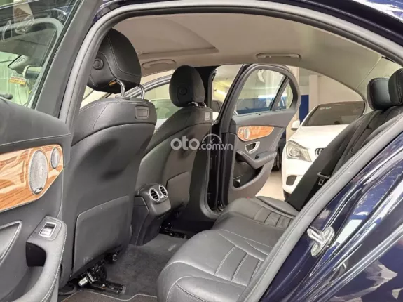 Mercedes-Benz C250 Exclusive 2017 - Động cơ Turbo tăng áp mạnh mè, nội thất bọc da cao cấp